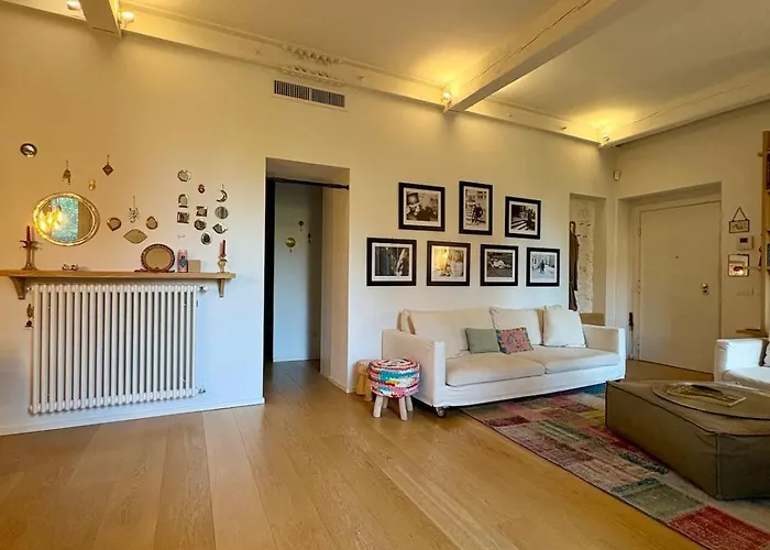 Elegant In The Heart Of Brera